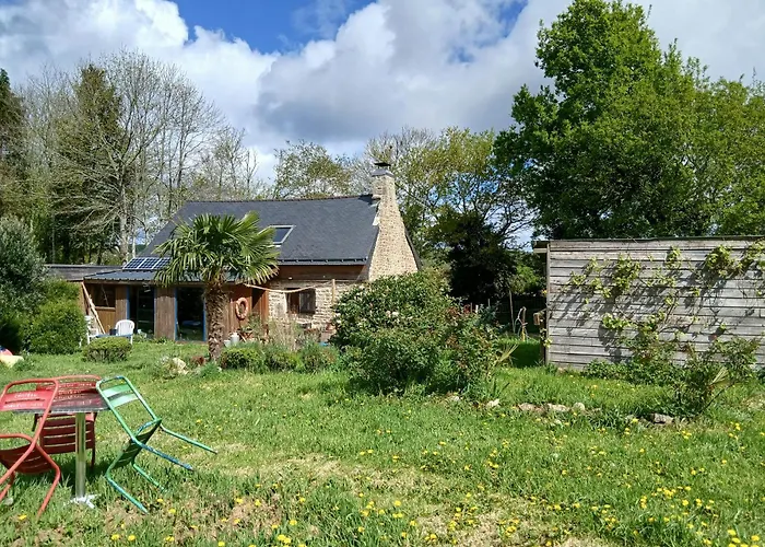 Chambre paisible avec jardin à la campagne en Finistère sud